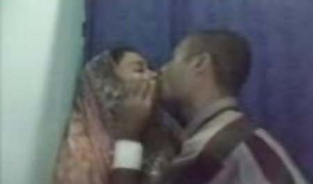 قرمز مایل به معرفی سایت سکسی خارجی زرد. 1410